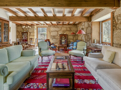 8 bedroom Property in Covilhã, Property for sale in JL-76579