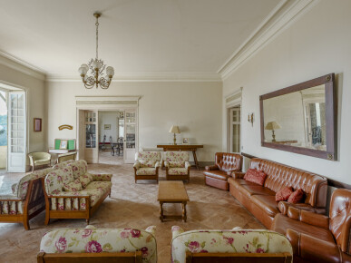 32 bedroom Property in Sintra, Property for sale in JL-77659