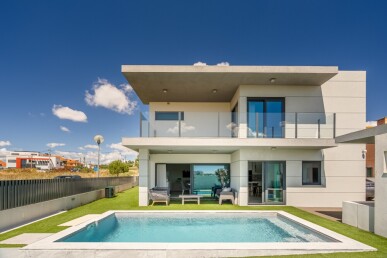 5 bedroom Property in Oeiras, Property for sale in JL-80380