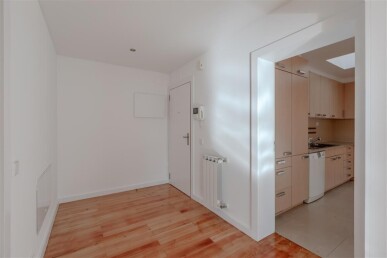 3 bedroom Property in Lisbon, Property for sale in JL-82996