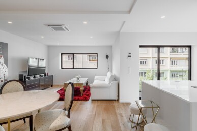 2 bedroom Property in Lisbon, Property for sale in JL-83601