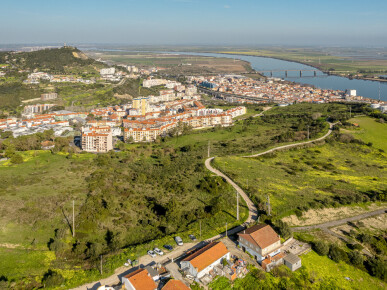 Land for Sale in Vila Franca de Xira, Property for sale in JL-83979