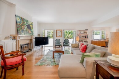 10 bedroom Property in Lisbon, Property for sale in JL-85420