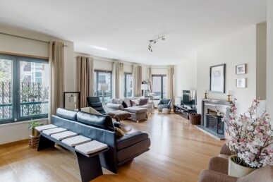 5 bedroom Property in Lisbon, Property for sale in JL-85549