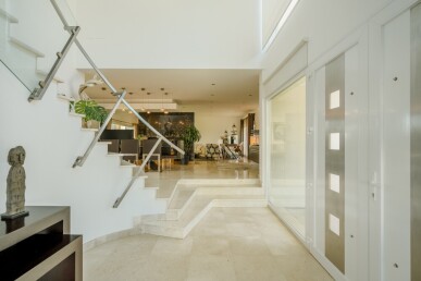 4 bedroom Property in Almada, Property for sale in JL-85728