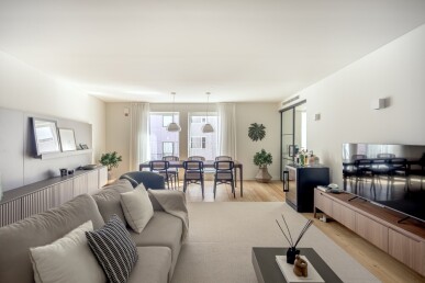 3 bedroom Property in Lisbon, Property for sale in JL-86352