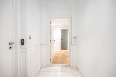 1 bedroom Property in Lisbon, Property for sale in JL-86816