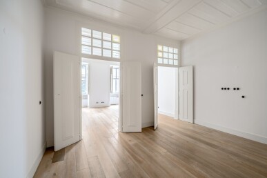 2 bedroom Property in Lisbon, Property for sale in JL-87919