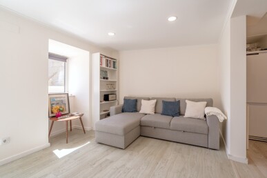 1 bedroom Property in Lisbon, Property for sale in JL-89502