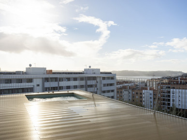 New 2 bedroom flat, with balcony and parking, in Miraflores, Property for sale in DL34110