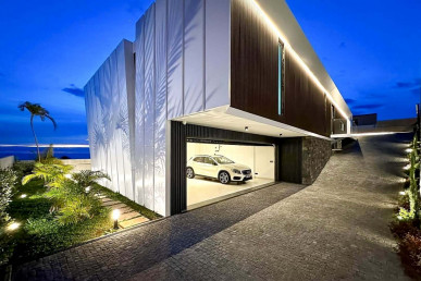 Luxury Private Villa With Ocean Views, Property for sale in PP176228