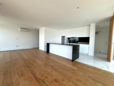 Flat T3 Sell in Canidelo,Vila Nova de Gaia, Property for sale in RS-R21396H