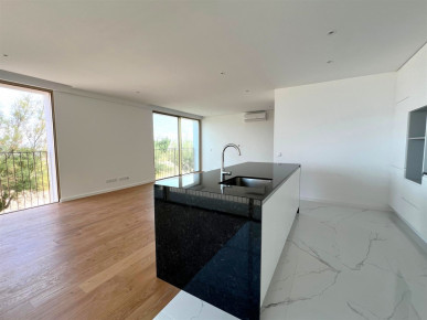 Flat T3 Sell in Canidelo,Vila Nova de Gaia, Property for sale in RS-R21396H