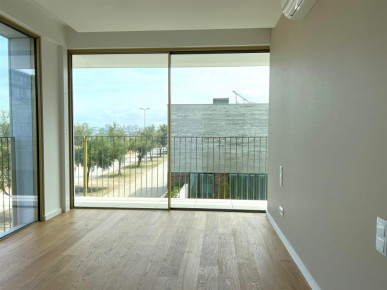 Flat T3 Sell in Canidelo,Vila Nova de Gaia, Property for sale in RS-R21396H