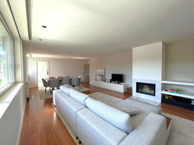 Flat T2+1 Sell in Matosinhos e Leça da Palmeira,Matosinhos, Property for sale in RS-R21499