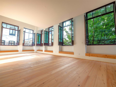 Flat T3 Sell in Cedofeita, Santo Ildefonso, Sé, Miragaia, São Nicolau e Vitória,Porto, Property for sale in Cedofeita, Santo Ildefonso, Sé, Miragaia, São Nicolau e Vitória, Porto, RS-R21590