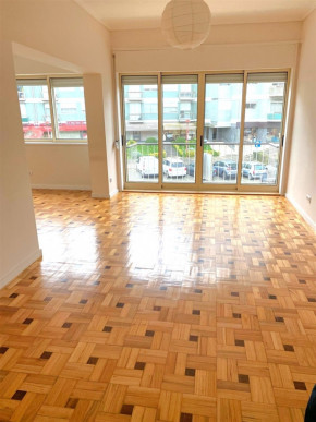 Flat T4 Sell in Aldoar, Foz do Douro e Nevogilde,Porto, Property for sale in RS-R21741