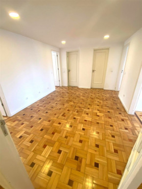 Flat T4 Sell in Aldoar, Foz do Douro e Nevogilde,Porto, Property for sale in RS-R21741