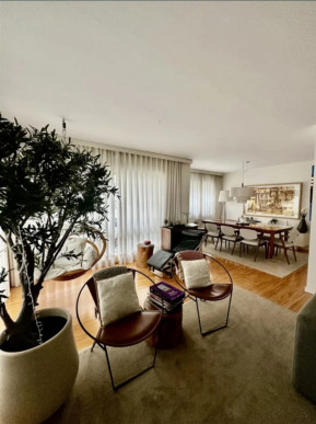 Flat T3 Sell in Aldoar, Foz do Douro e Nevogilde,Porto, Property for sale in RS-R21775