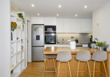 Flat T3 Sell in Aldoar, Foz do Douro e Nevogilde,Porto, Property for sale in RS-R21760