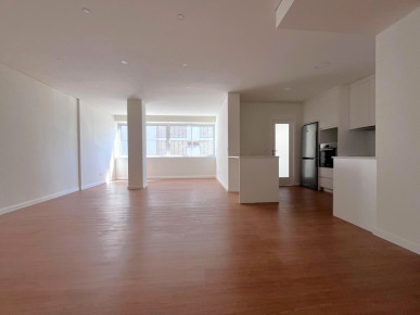 Flat T4 Sell in Ramalde,Porto, Property for sale in RS-R21791