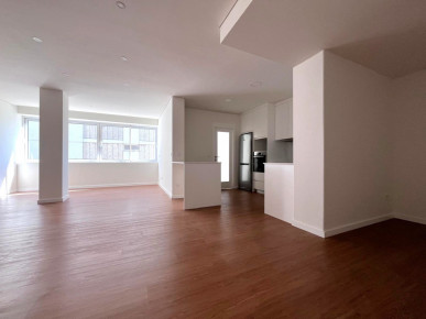 Flat T4 Sell in Ramalde,Porto, Property for sale in RS-R21791