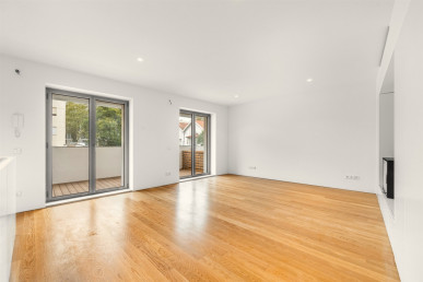 House T3 Sell in Aldoar, Foz do Douro e Nevogilde,Porto, Property for sale in RS-R21809