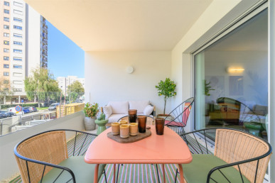 Flat T2 Sell in Ramalde,Porto, Property for sale in Ramalde, Porto, RS-R21828