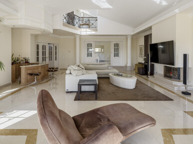 7 bedroom Property in Cascais, Property for sale in JL-82361