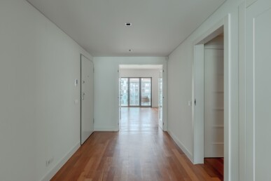 4 bedroom Property in Lisbon, Property for sale in JL-86724