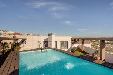 2 bedroom Property in Lisbon, Property for sale in JL-86733