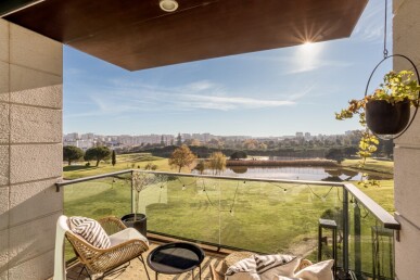 2 bedroom Property in Lisbon, Property for sale in JL-86733