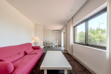 5 bedroom Property in Esposende, Property for sale in JL-90149