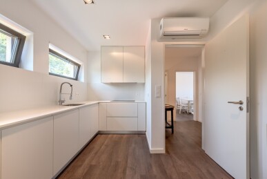 5 bedroom Property in Esposende, Property for sale in JL-90149