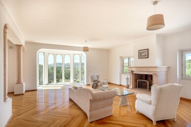 8 bedroom Property in Torres Vedras, Property for sale in JL-90218