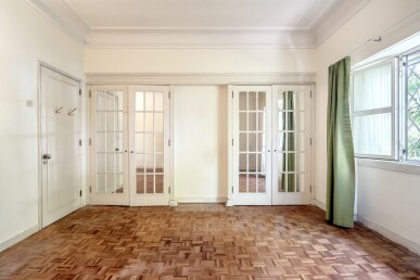 5 bedroom Property in Oeiras, Property for sale in JL-91318