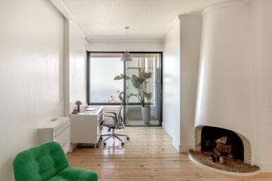 1 bedroom Property in Cascais, Property for sale in JL-91400