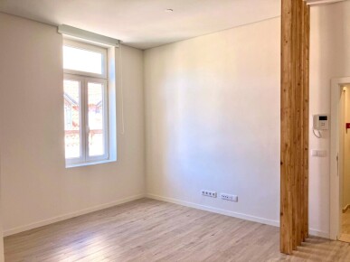 1 bedroom Property in Lisbon, Property for sale in JL-91630