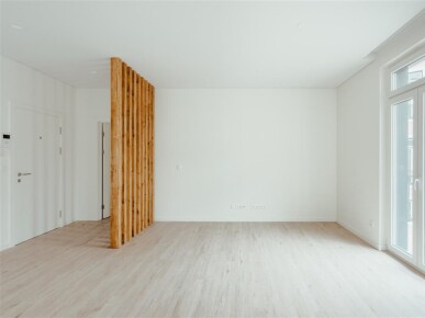 1 bedroom Property in Lisbon, Property for sale in JL-91630