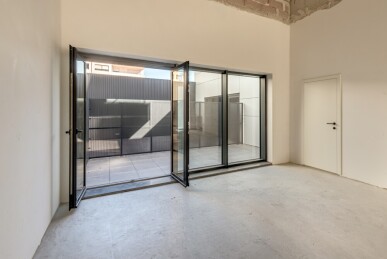 Commercial Property in Vila Nova de Gaia, Property for sale in Mafamude e Vilar do Paraíso, Vila Nova de Gaia, JL-91872