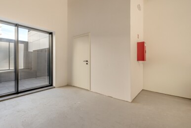 Commercial Property in Vila Nova de Gaia, Property for sale in Mafamude e Vilar do Paraíso, Vila Nova de Gaia, JL-91872