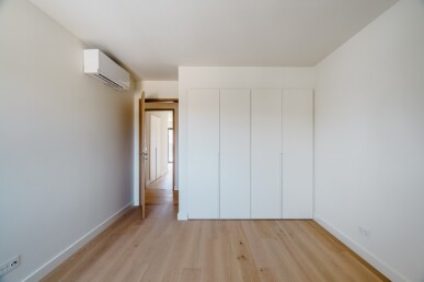 4 bedroom Property in Cascais, Property for sale in JL-93012