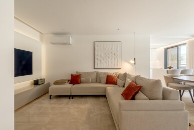 2 bedroom Property in Vila Nova de Gaia, Property for sale in JL-93270