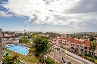 2 bedroom Property in Cascais, Property for sale in JL-93892