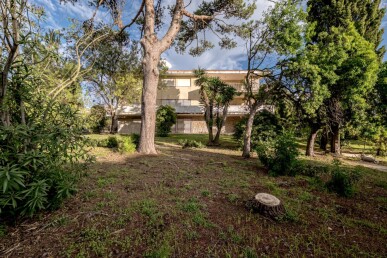 8 bedroom Property in Cascais, Property for sale in JL-93909