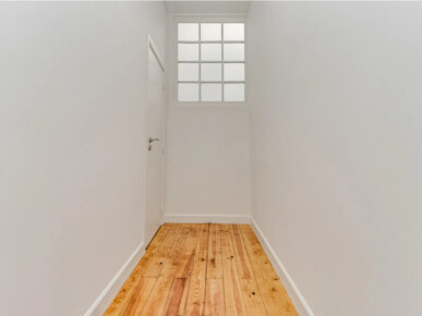 2 bedroom Property in Lisbon, Property for sale in JL-93981