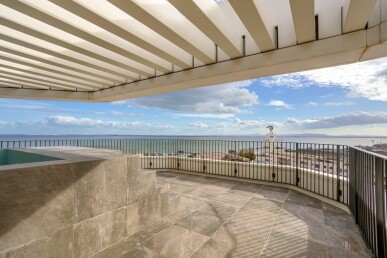 3 bedroom Property in Lisbon, Property for sale in JL-94356