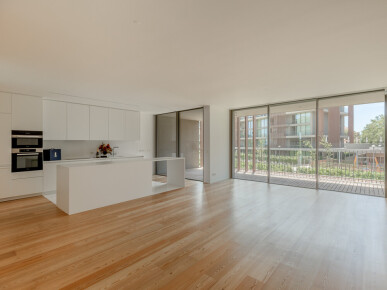 2 bedroom Property in Cascais, Property for sale in JL-94372