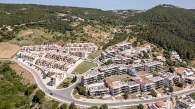 2 bedroom Property in Sesimbra, Property for sale in JL-94656