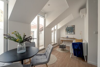 2 bedroom Property in Lisbon, Property for sale in JL-94953